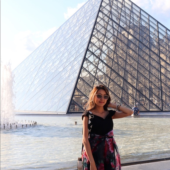 Meet your Posher, Katherine - Picture 3 of 5